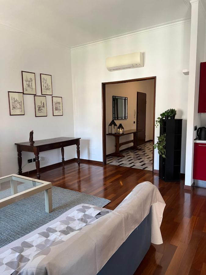 Rebecca'S Milano Collection: Repubblica Apartment Екстериор снимка